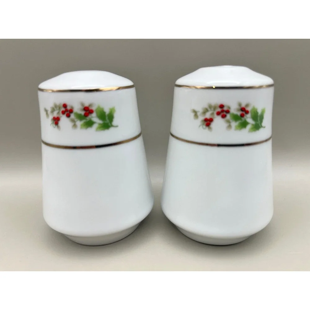 Christmas Holly Berry Porcelain Salt Pepper Shaker Set Gold Trim White Mistletoe